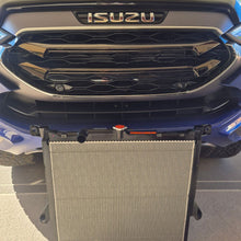 Load image into Gallery viewer, RADIATOR suits ISUZU D-MAX,MAZDA BT-50, ISUZU MU-X (4JJ3)