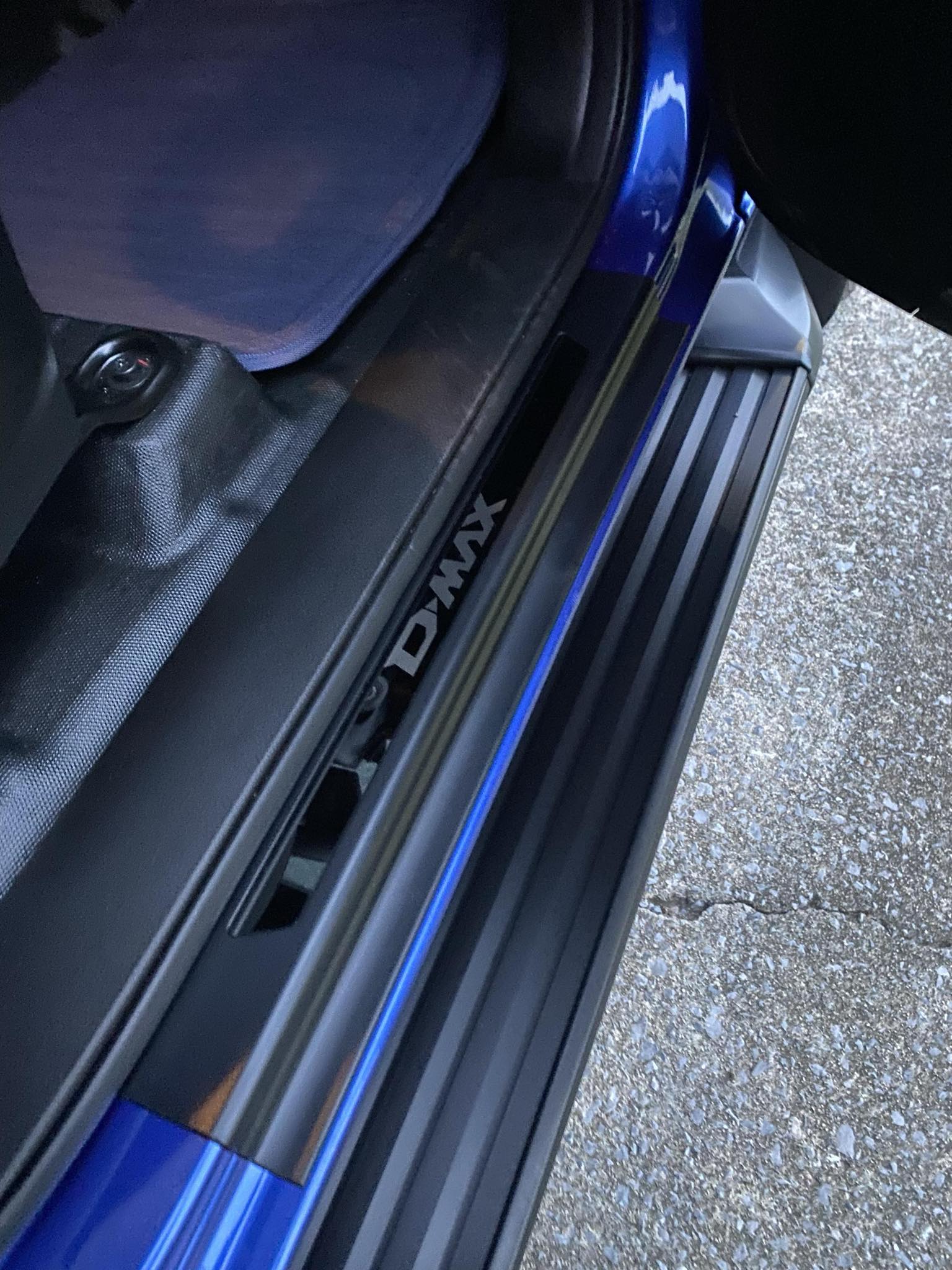 ISUZU D-MAX Premium Door Sill Scuff Plates Suit 08/2020-2026