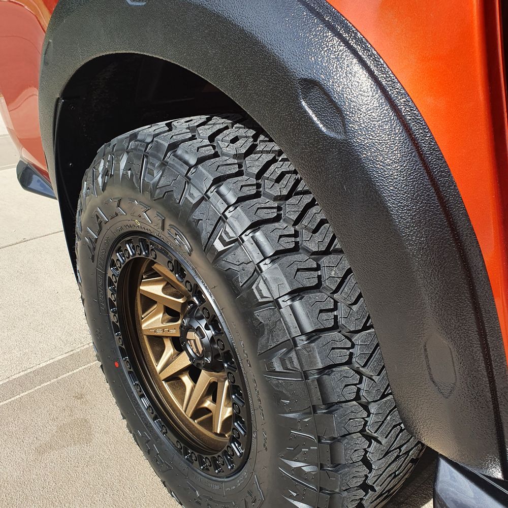 20mm ISUZU D-MAX 2020-2023 X-TERRAIN STYLE WHEEL FLARE KIT