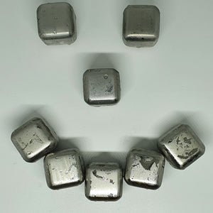 STAINLESS STEEL ICE CUBE KIT - Set of 8 Reusable Chilling Stones
